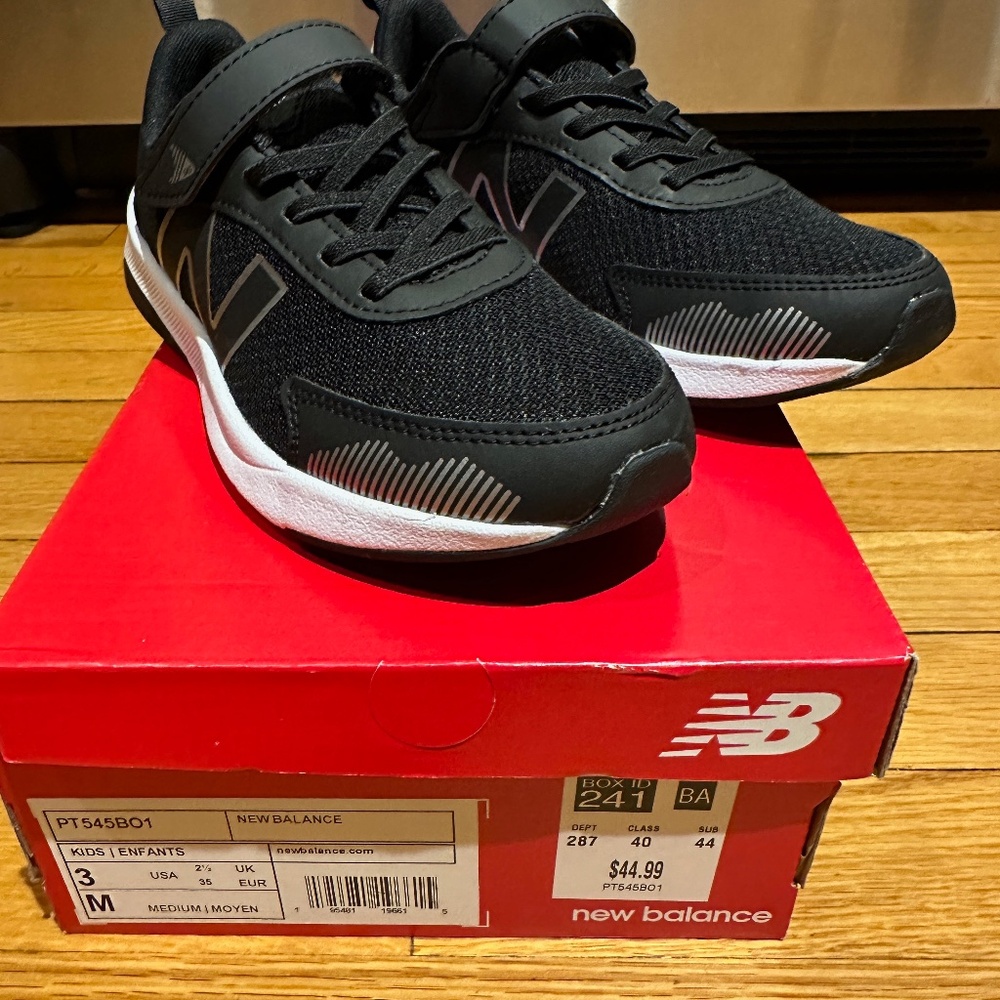 New Balance Kids size 3 sneakers - new in box